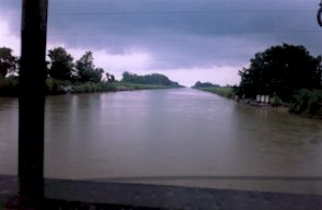 bhole-jhal.jpg (8100 bytes)